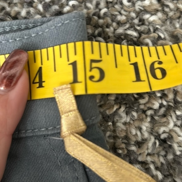 5/$25 RYEGRASS high-waisted, semi-flare denim jean size 4 - Picture 6 of 8